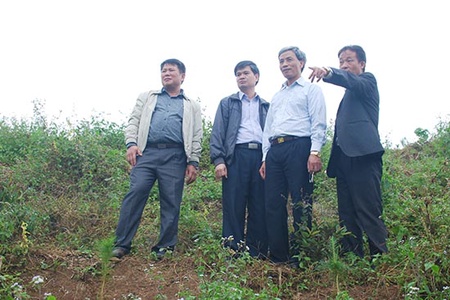 Kiểm tra công tác trồng và bảo vệ rừng tại Mộc Châu