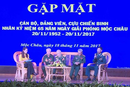 Gặp mặt cán bộ, đảng viên, cựu chiến binh nhân dịp kỷ niệm 65 năm Ngày giải phóng Mộc Châu