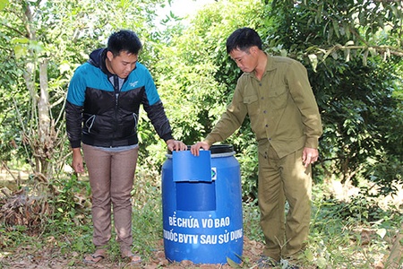 Bản Văng Lùng thu gom vỏ chai thuốc BVTV sau sử dụng