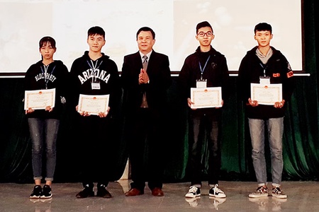 Trao giải cuộc thi khoa học kỹ thuật cấp tỉnh dành cho học sinh trung học