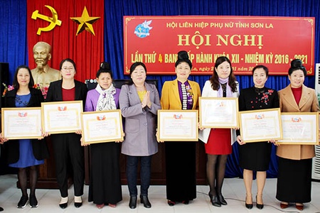 Hội LHPN tỉnh: Hội nghị Ban Chấp hành lần thứ 4