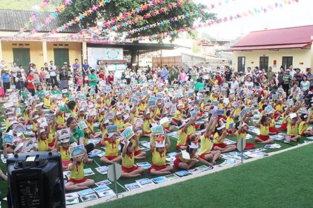 Trường Mầm non Chiềng Lề: Tổ chức  sân chơi “ENGLISH FOR CHILDREN”