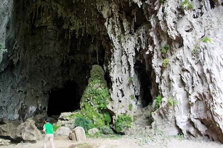 Trải nghiệm, khám phá hang A Phủ