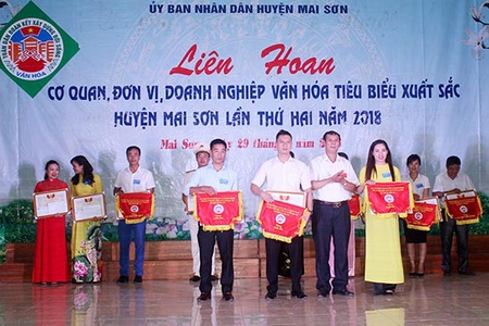 Mộc Châu, Mai Sơn: Liên hoan cơ quan, đơn vị, doanh nghiệp văn hóa tiêu biểu xuất sắc lần thứ 2 năm 2018