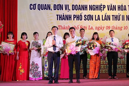 Thành phố: Liên hoan cơ quan, đơn vị, doanh nghiệp văn hóa tiêu biểu xuất sắc lần thứ II năm 2018