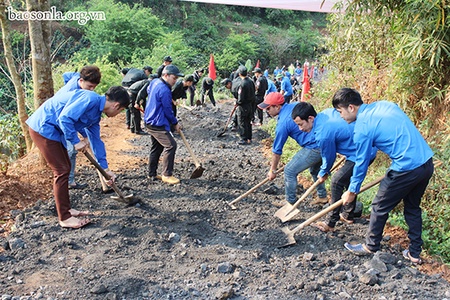 Phát huy tinh thần xung kích, tình nguyện, sáng tạo của thanh niên