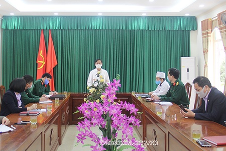 Đồng chí Phó Chủ tịch UBND tỉnh làm việc với Bệnh viện Quân y 6