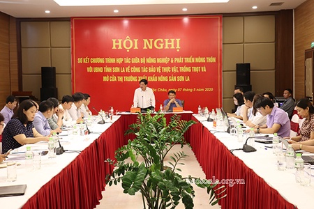 Sơ kết Chương trình hợp tác về công tác bảo vệ thực vật, trồng trọt và mở cửa thị trường xuất khẩu nông sản Sơn La