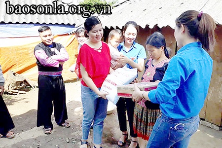 “Việc tốt mỗi ngày - chung tay chia sẻ”