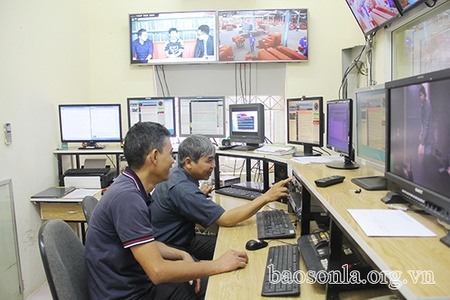 Sôi nổi phong trào thi đua yêu nước trong khối các cơ quan tỉnh