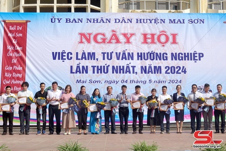 Job fair held in Mai Son district
