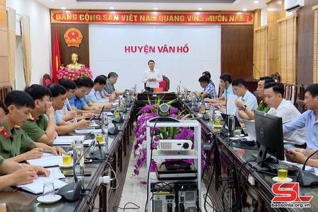 Đẩy nhanh công tác giải phóng mặt bằng dự án đường cao tốc Hòa Bình - Mộc Châu