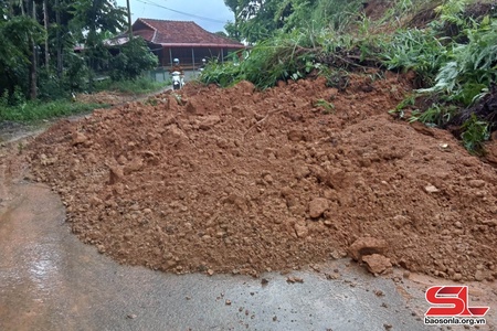 Mưa lũ gây thiệt hại tại huyện Quỳnh Nhai