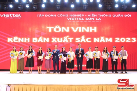  Viettel Sơn La gặp mặt, tôn vinh kênh bán hàng xuất sắc năm 2023