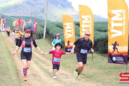 Giải chạy Marathon đường mòn Việt Nam năm 2024 tại Mộc Châu thành công tốt đẹp