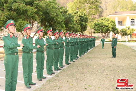 Những ngày đầu trong quân ngũ