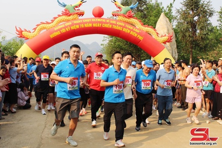 Hơn 1.000 vận động viên tham gia Giải chạy Olympic vì sức khỏe toàn dân 2024