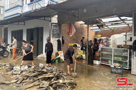 Thuận Châu: Mưa lốc gây thiệt hại trên 1,8 tỷ đồng