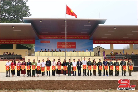 Hội thao giáo dục quốc phòng và an ninh học sinh THPT