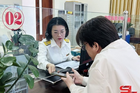 Triển khai chuyên mục eTax Mobile trên website của Chi cục Thuế khu vực IX

