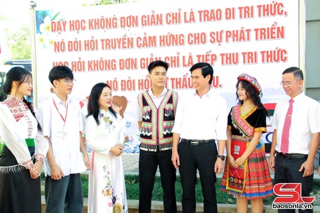 Chặng đường đổi mới của Giáo dục Sơn La 
• Kỳ 1: Quyết tâm bứt phá 