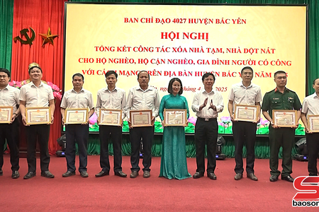 Huyện Bắc Yên tổng kết công tác xóa nhà tạm, nhà dột nát