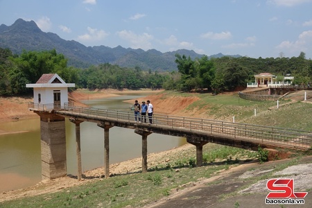Bảo đảm an toàn hồ, đập mùa mưa lũ
