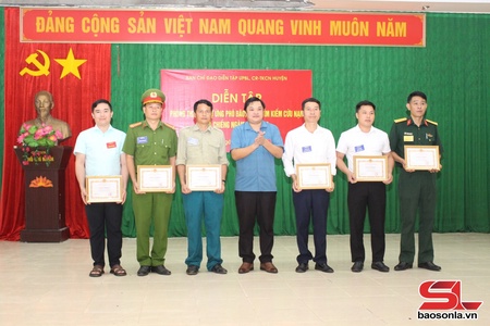 Thuận Châu diễn tập phòng thủ dân sự ứng phó bão lũ và tìm kiếm cứu nạn