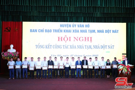 Vân Hồ tổng kết công tác xóa nhà tạm, nhà dột nát