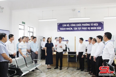 Vận hành thử nghiệm Trung tâm Phục vụ hành chính công phường Tô Hiệu