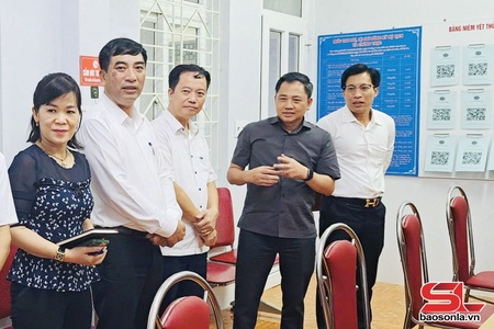 Đường dây nóng tiếp nhận, xử lý phản ánh, kiến nghị của nhân dân khi thực hiện TTHC, dịch vụ công