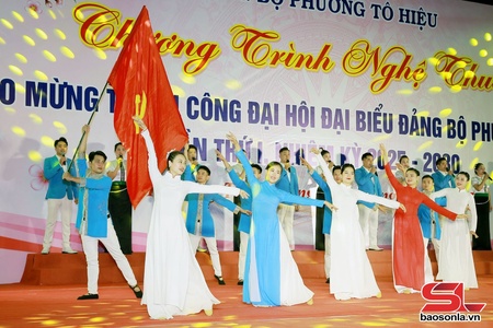 Chương trình nghệ thuật chào mừng thành công Đại hội đại biểu Đảng bộ phường Tô Hiệu
