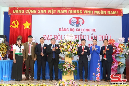 Phát huy truyền thống cách mạng, xây dựng Long Hẹ phát triển bền vững