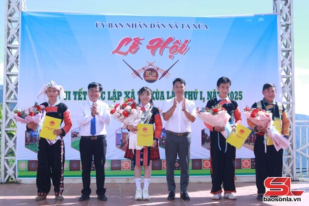 Đặc sắc vui Tết Độc lập ở Tà Xùa