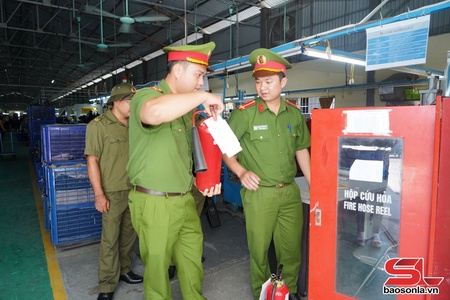Bám nắm địa bàn đảm bảo an ninh trật tự từ cơ sở