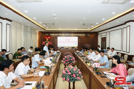 Ký kết văn bản phối hợp trong công tác quản lý Nhà nước và công tác xây dựng Đảng