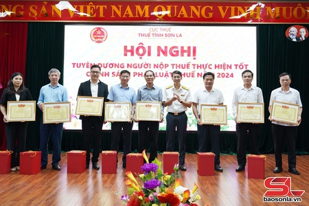 Hội nghị tuyên truyền chính sách thuế mới năm 2025 và đối thoại với người nộp thuế