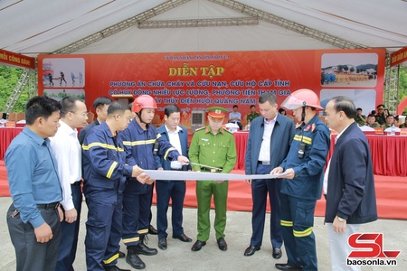Tổng duyệt diễn tập Phương án chữa cháy, cứu nạn, cứu hộ cấp tỉnh