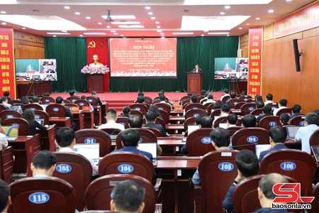 Hội nghị quán triệt, triển khai thực hiện Nghị quyết Đại hội đại biểu Đảng bộ tỉnh lần thứ XVI và các văn bản mới của Trung ương