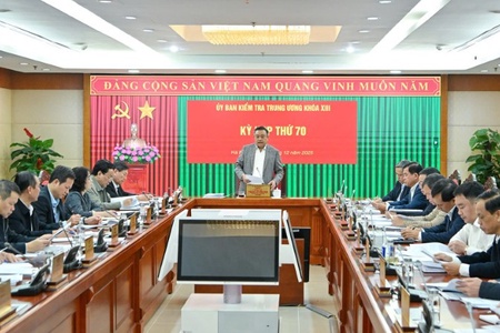 Ủy ban Kiểm tra Trung ương thi hành kỷ luật đảng viên vi phạm