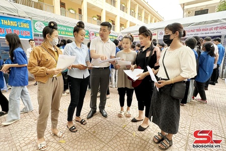 Tuyển chọn lao động đi làm việc tại Nga