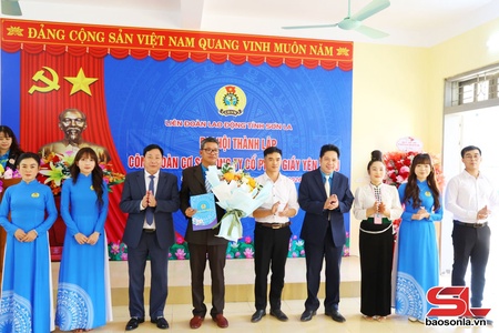 Thành lập Công đoàn cơ sở Công ty CP Giầy Yên Châu