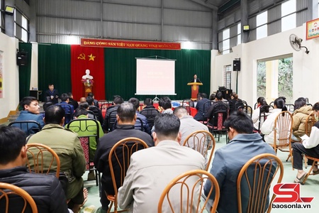 Hội nghị tư vấn, giới thiệu việc làm tại xã Mường Chiên