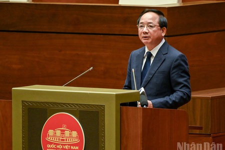 Một số vấn đề mới, cốt lõi và kinh nghiệm 40 năm đổi mới trong Văn kiện Đại hội XIV của Đảng