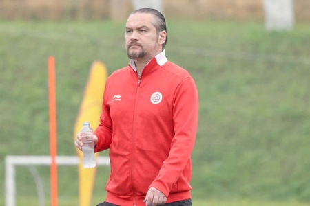 Myanmar muốn đưa huấn luyện viên Velizar Popov về dẫn dắt tại AFF Cup 2026