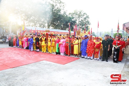 Lễ hội Dâng hương đền thờ Hai Bà Trưng năm 2026