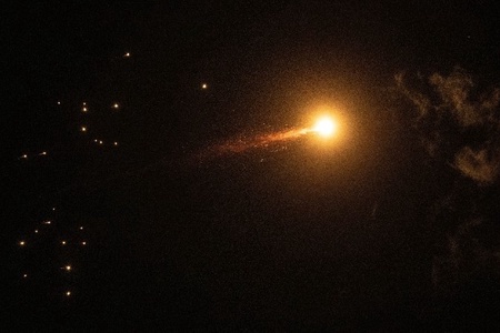 Xung đột tại Trung Đông: Iran tiếp tục phóng tên lửa vào Israel