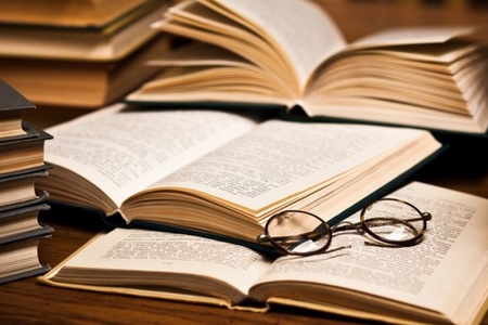 Xung đột giá trị và bản lĩnh nhà văn