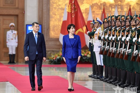 Thủ tướng Lê Minh Hưng chủ trì lễ đón chính thức Thủ tướng Nhật Bản Takaichi Sanae