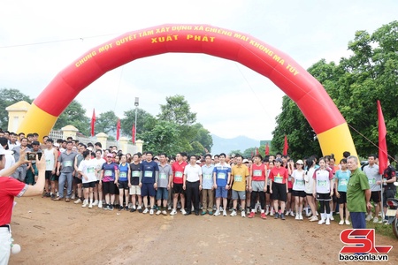 Giải chạy chung một quyết tâm xây dựng xã Chiềng Mai không ma túy